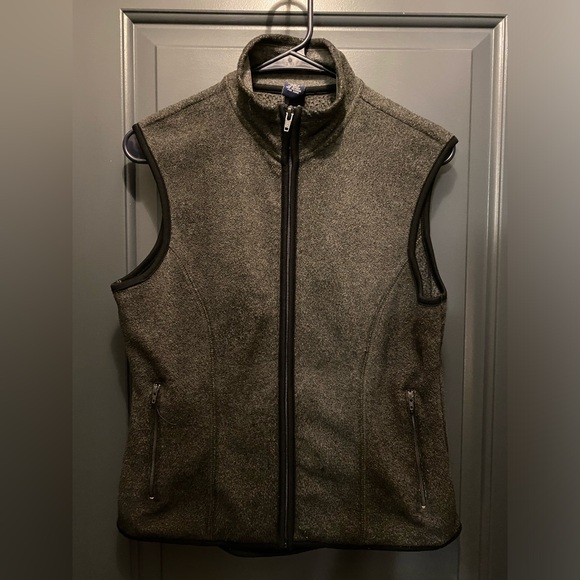 GAP Jackets & Blazers - GAP Fleece Zipper Vest